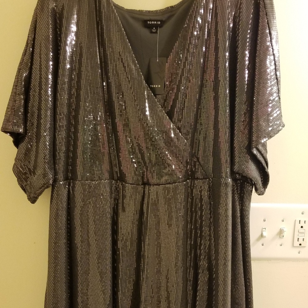 Sequence gray cocktail dress